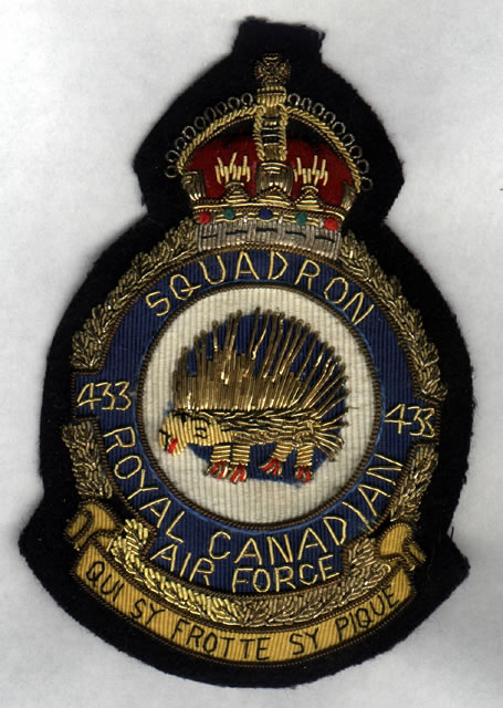 433 squadron porkie crest
