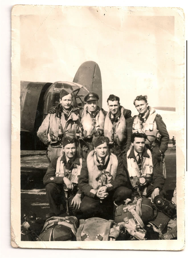 The crew in front of their Lanc, Walter powell collection